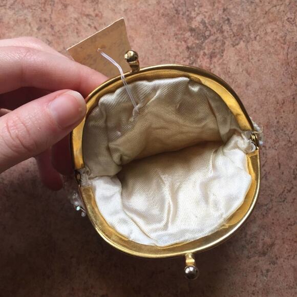 Vintage 1950s A/B sequin coin purse beaded flower - Picture 3 of 3